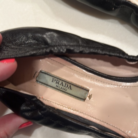 Prada pointed toe leather/patent leather flats - Picture 7 of 7
